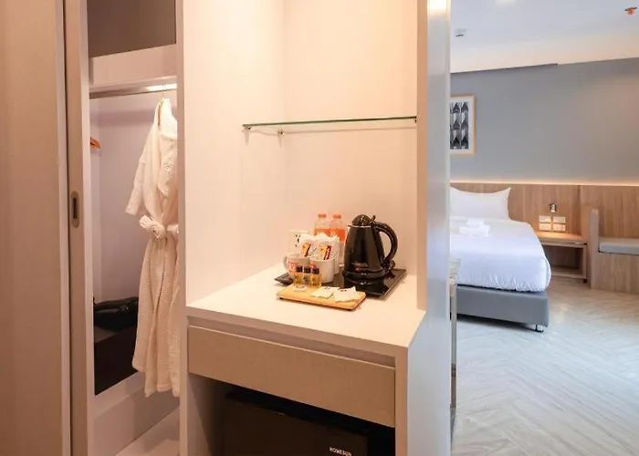 B2 China Town Yaowarat Premier Hotel