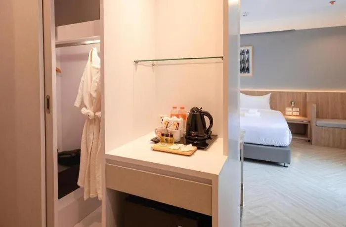 B2 China Town Yaowarat Premier Hotel